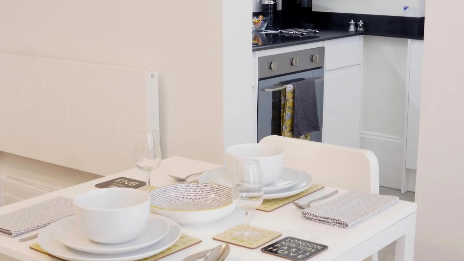 Stylish Studio Apartment In Central Hove.