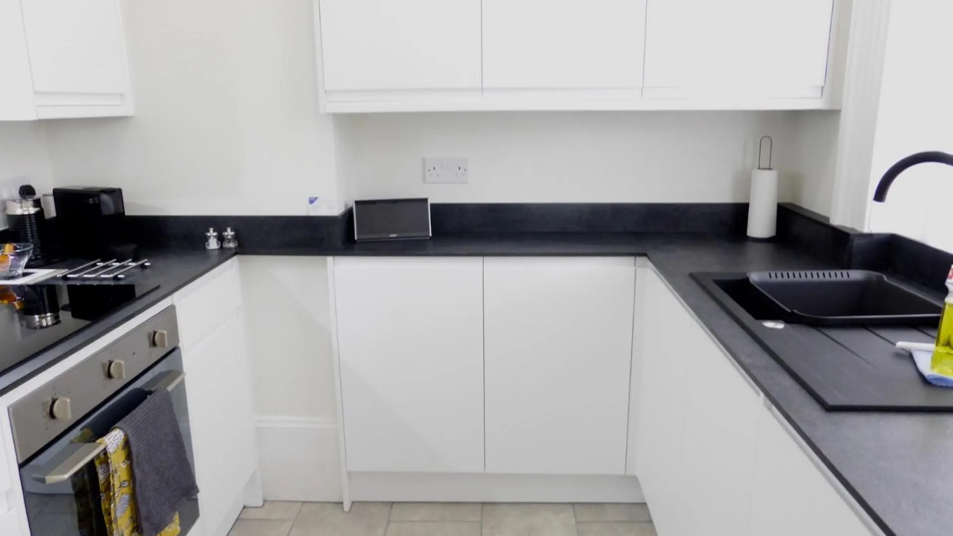 Stylish Studio Apartment In Central Hove.