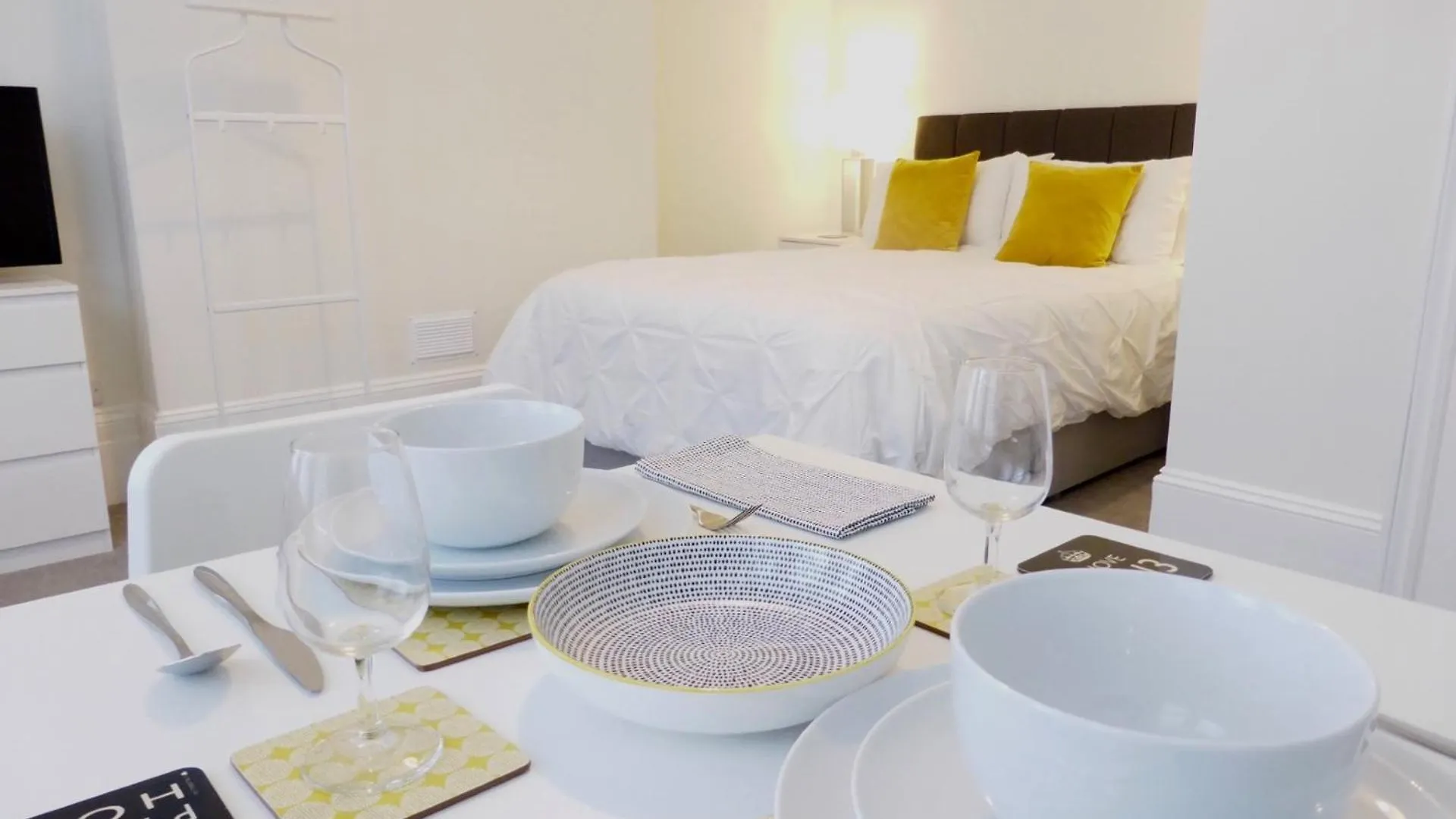 Stylish Studio Apartment In Central Hove.